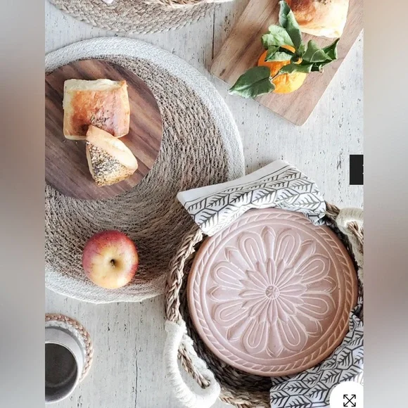 Korissa Bread Warmer in Vintage Flower - Picture 1 of 9